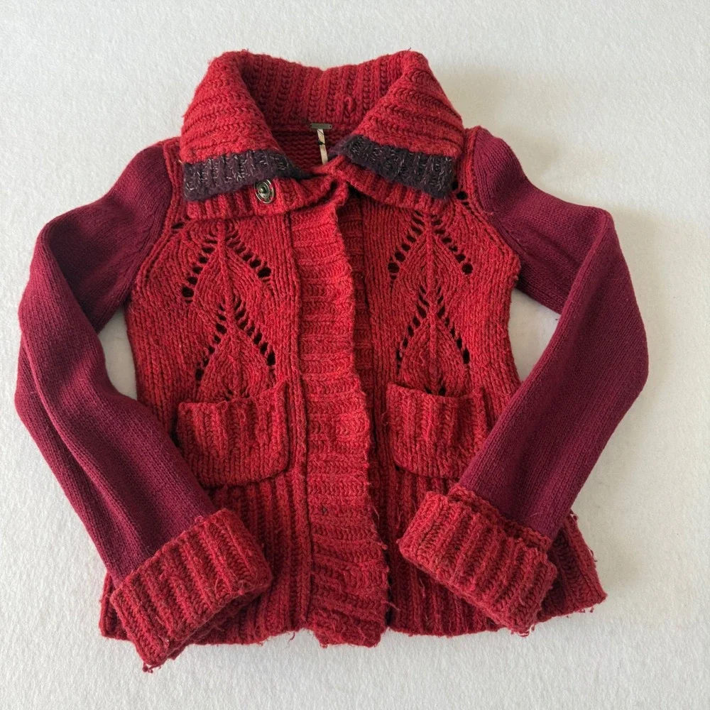Free People Cardigan Sweater Womens XS Red Burgundy Chunky Knit Pointelle Snap